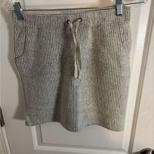 Toad&Co Wiggins Light Gray sweater knit Mini Skirt size xs NWOT